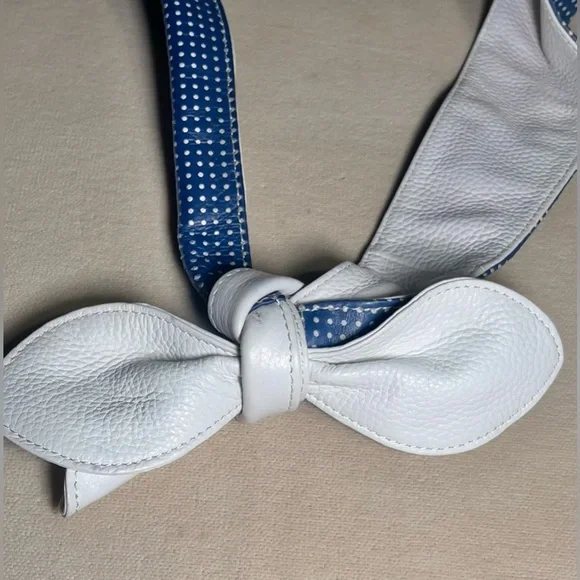 Bodhi Nantucket Shoulder Bag in Leather - Picture 7 of 8